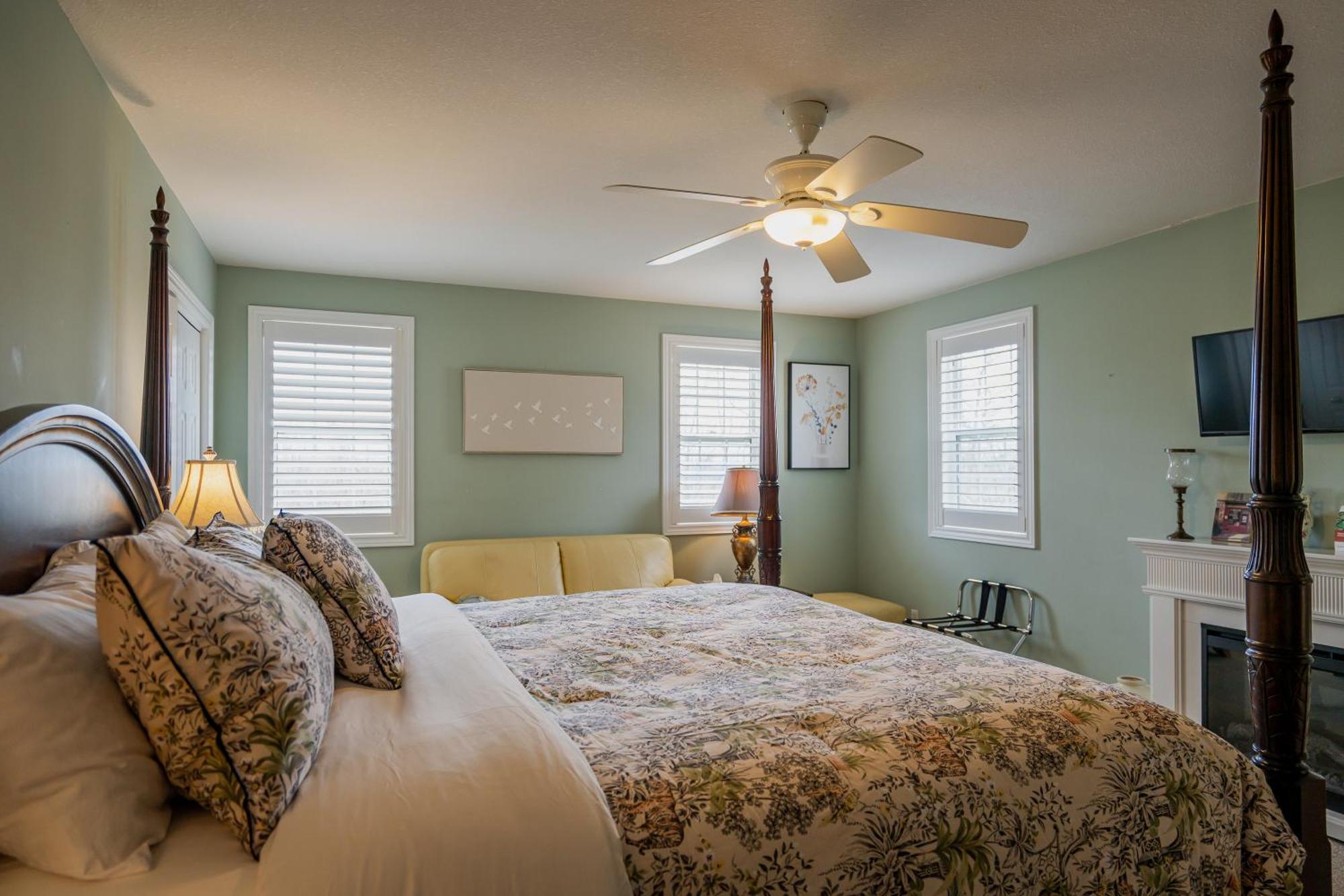 Old Town Country Landing Bed & Breakfast Niagara-on-the-Lake Екстериор снимка