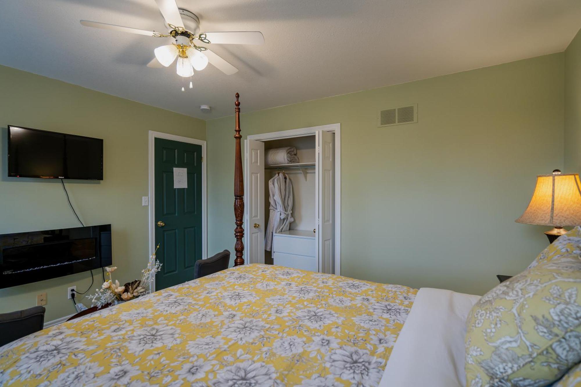 Old Town Country Landing Bed & Breakfast Niagara-on-the-Lake Екстериор снимка