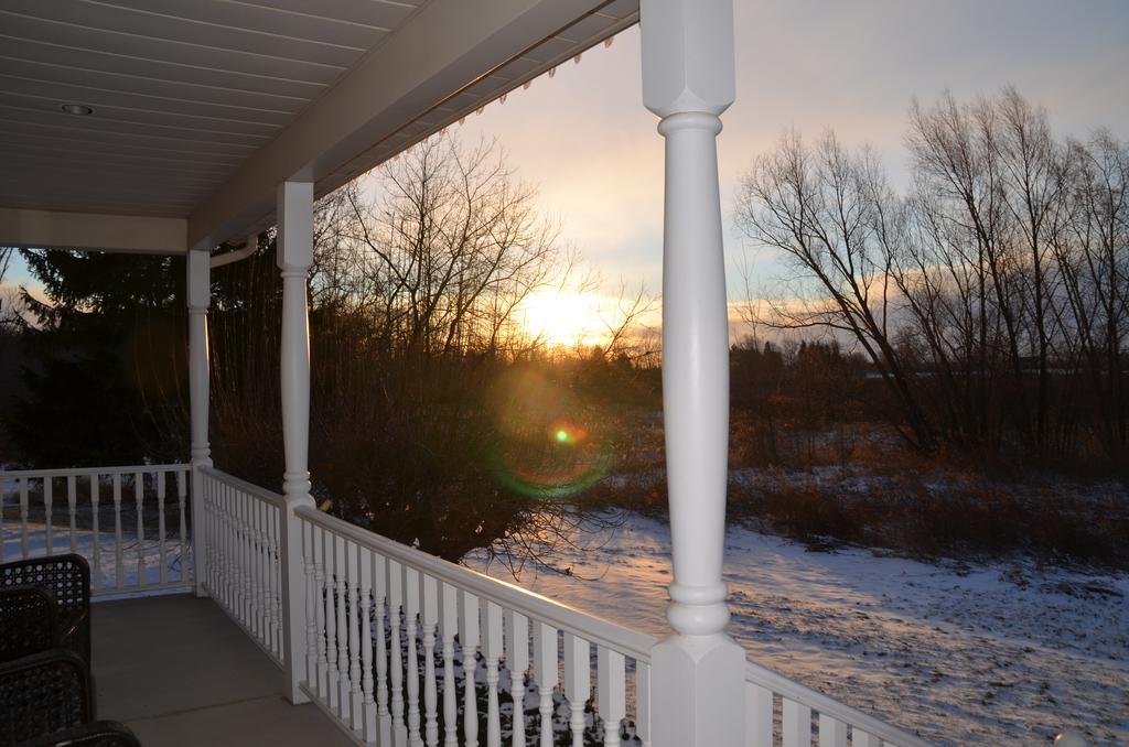 Old Town Country Landing Bed & Breakfast Niagara-on-the-Lake Екстериор снимка